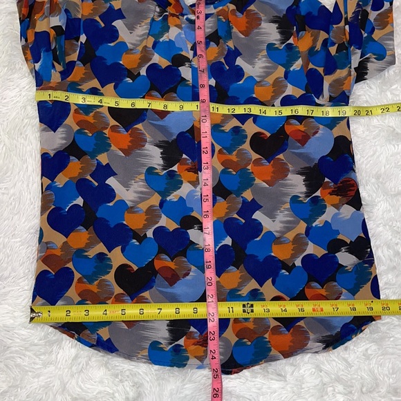 Silk Abstract Heart Print Blouse - Picture 12 of 14